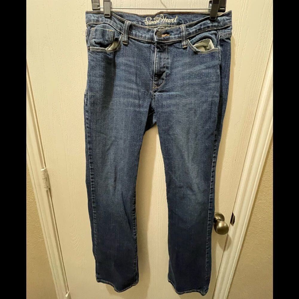 Sweetheart Jeans‎